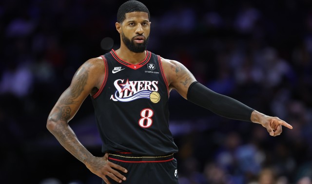 无欲无求！乔治11中5拿到15分8板6助2帽 5犯规